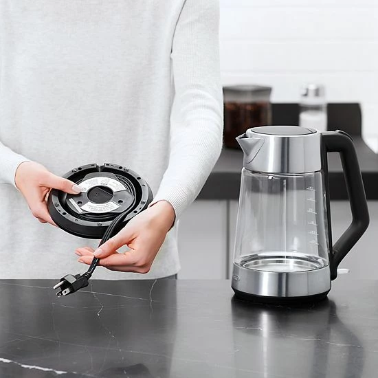 OXO Cordless Glass Electric Kettle - Image 6