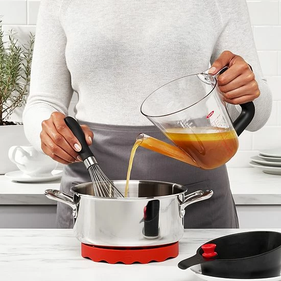 OXO Good Grips 4-Cup Gravy Fat Separator - Image 2